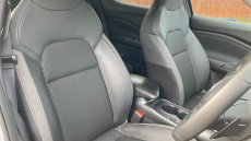 Nissan Juke 1.0 DiG-T N-Connecta 5dr DCT Petrol Hatchback